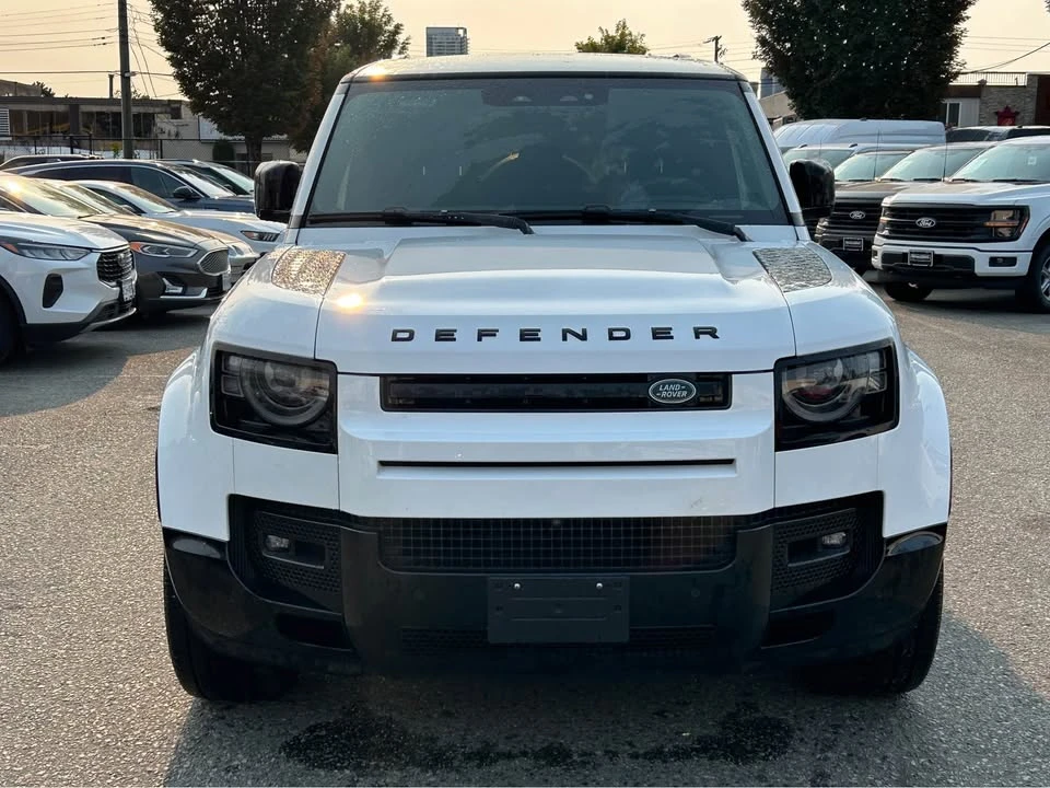 2025 Land Rover Defender L663 - Image 3 of 16