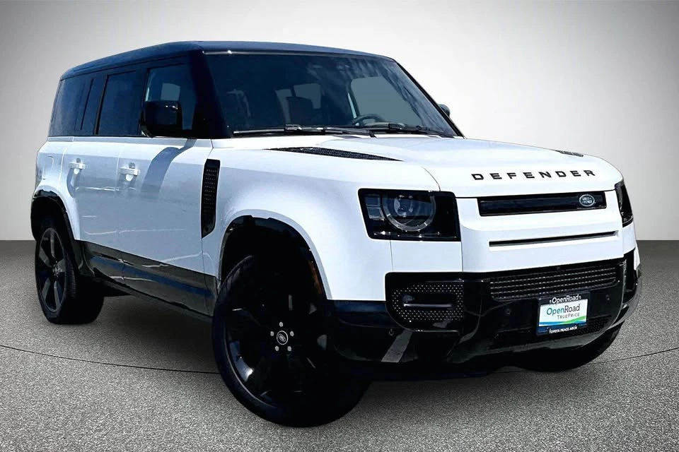 2025 Land Rover Defender L663 - Image 3 of 16