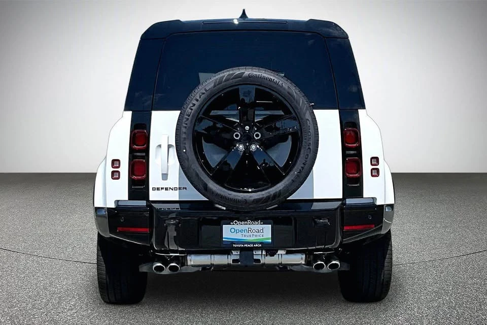 2025 Land Rover Defender L663 - Image 5 of 16