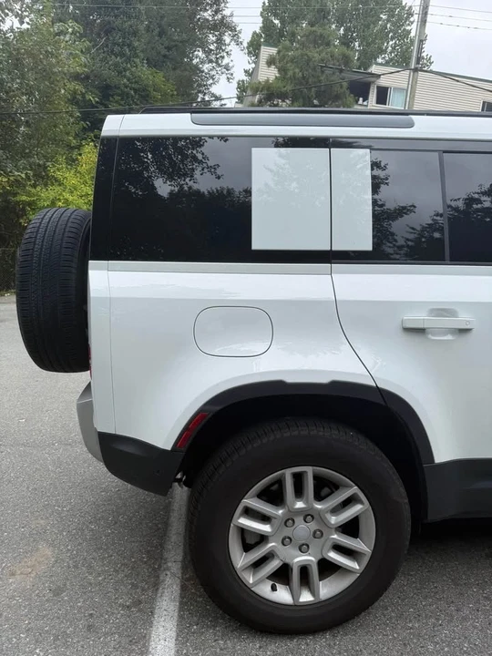 2025 Land Rover Defender L663 - Image 10 of 19