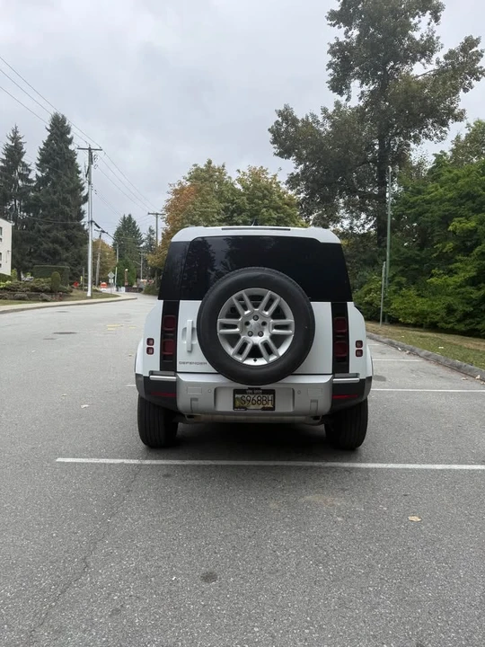 2025 Land Rover Defender L663 - Image 5 of 19