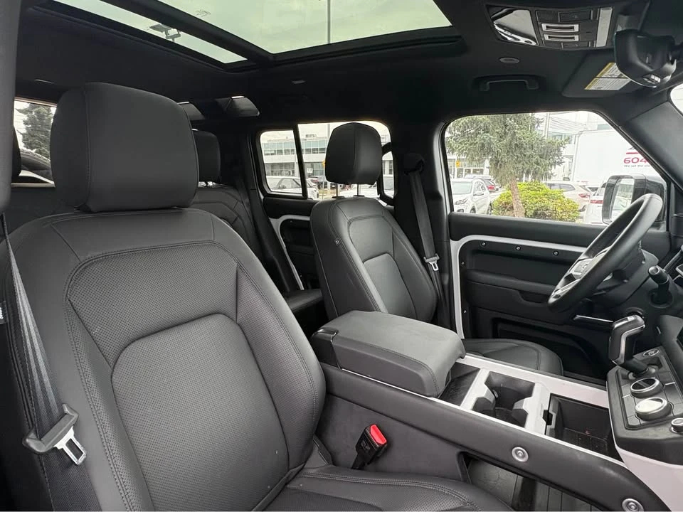 2025 Land Rover Defender L663 - Image 13 of 16