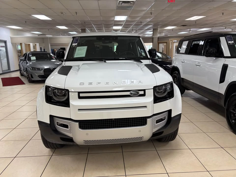 2025 Land Rover Defender L663 - Image 2 of 17