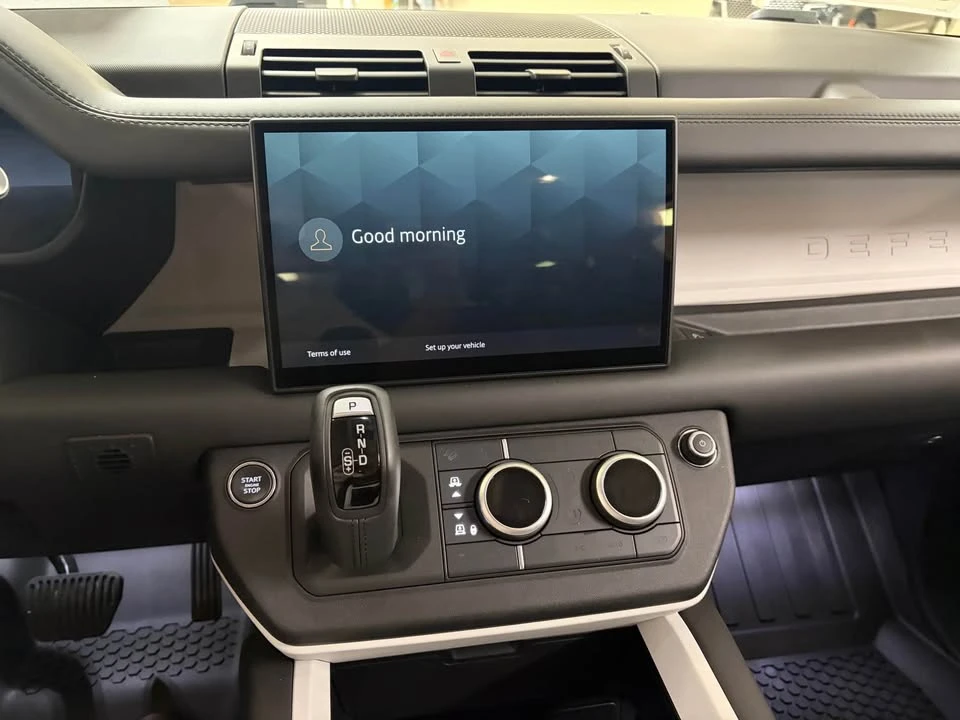 2025 Land Rover Defender L663 - Image 13 of 17