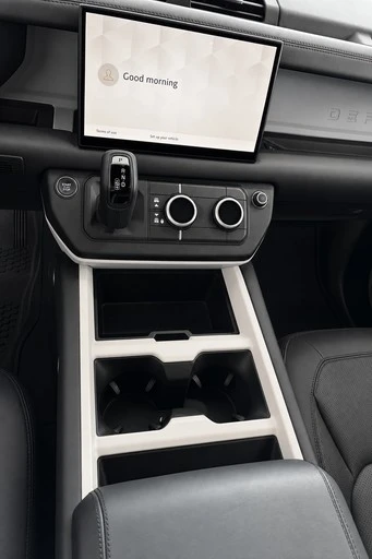 2025 Land Rover Defender L663 - Image 3 of 8