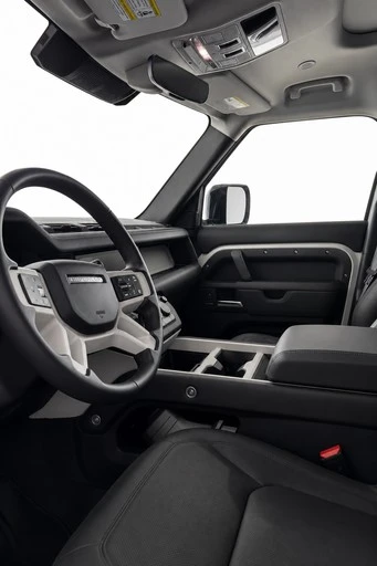 2025 Land Rover Defender L663 - Image 5 of 8