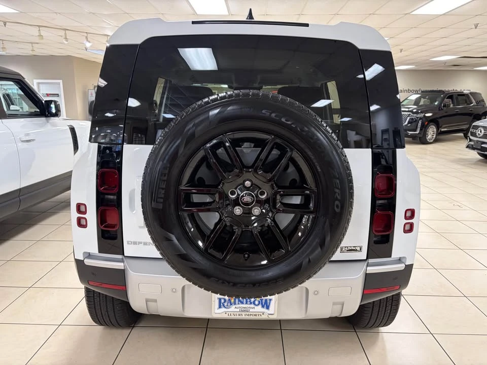 2025 Land Rover Defender L663 - Image 6 of 17