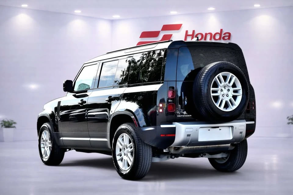 2025 Land Rover Defender L663 - Image 3 of 20