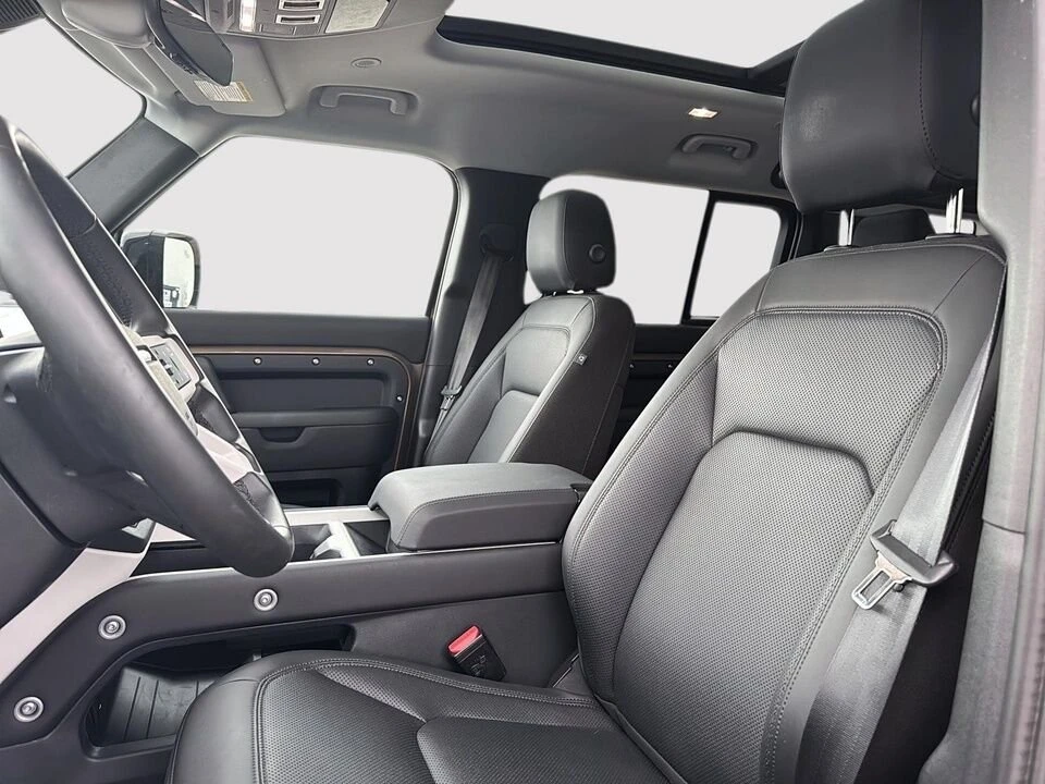 2025 Land Rover Defender L663 - Image 15 of 20