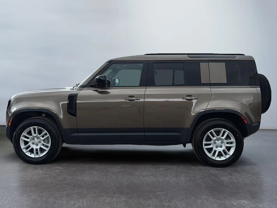 2025 Land Rover Defender L663 - Image 3 of 20