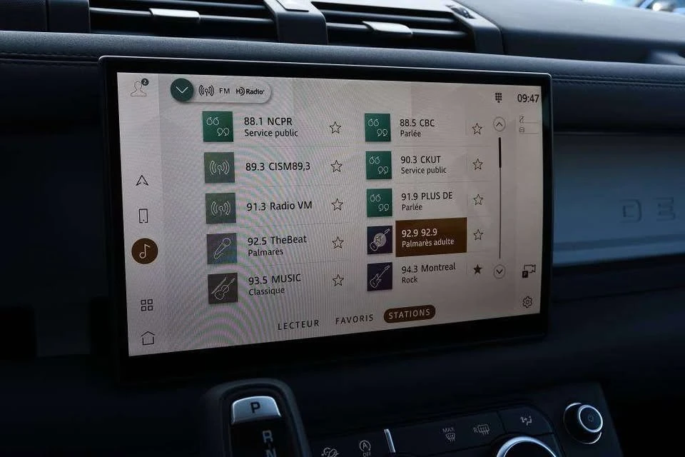 2025 Land Rover Defender L663 - Image 17 of 20