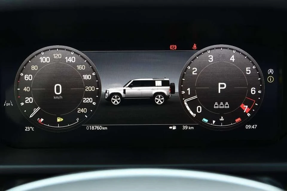 2025 Land Rover Defender L663 - Image 16 of 20