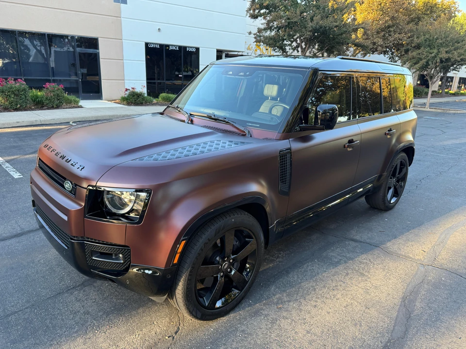 2025 Land Rover Defender L663 - Image 8 of 31