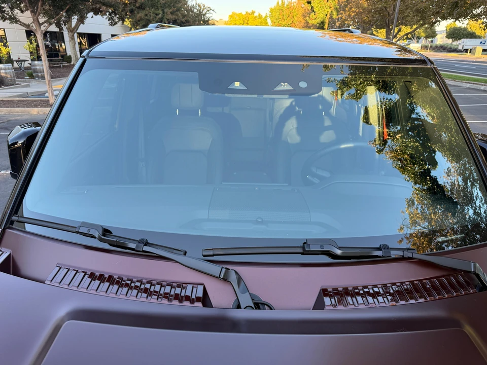 2025 Land Rover Defender L663 - Image 26 of 31