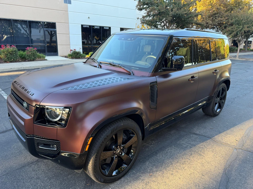 2025 Land Rover Defender L663 - Image 7 of 31