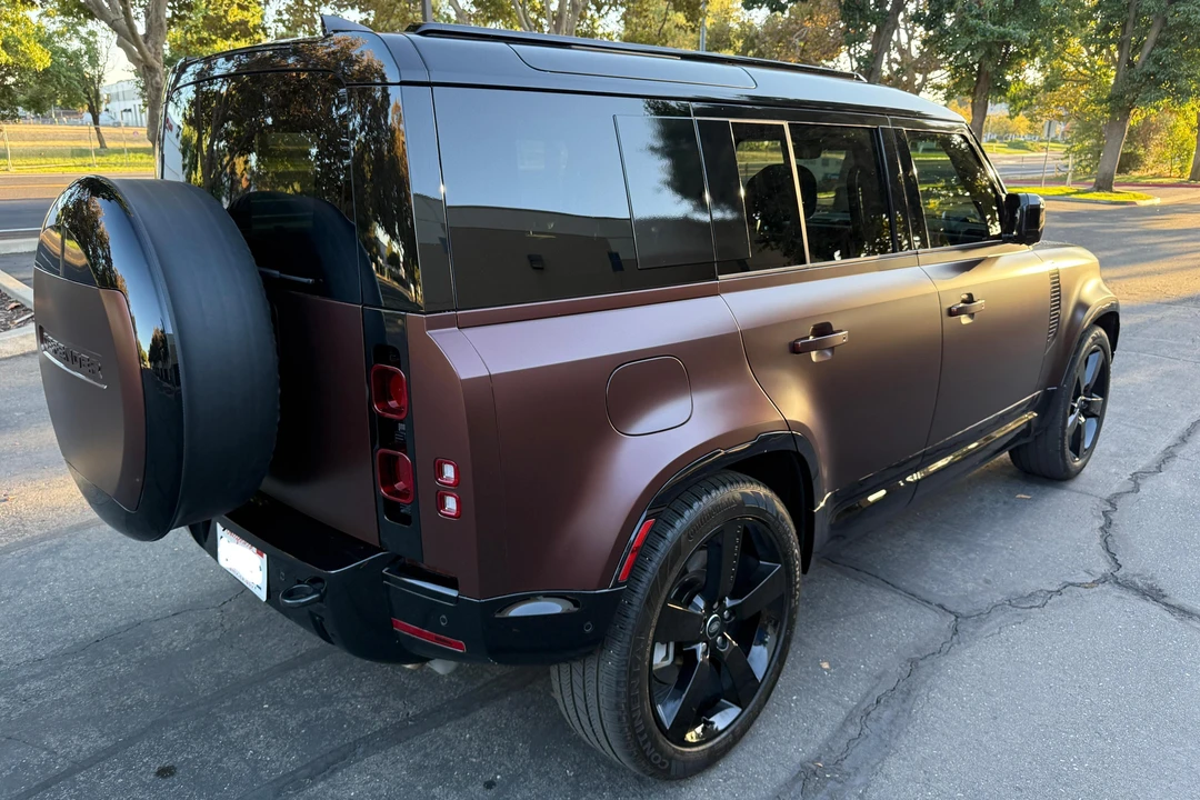 2025 Land Rover Defender L663 - Image 4 of 31