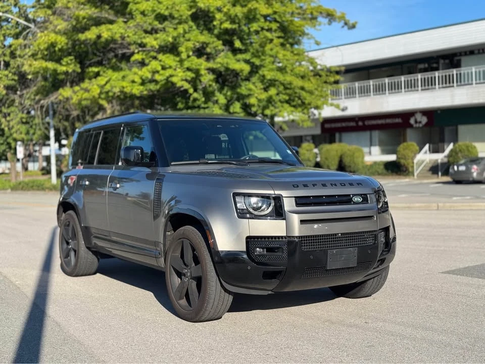 2025 Land Rover Defender L663 - Image 3 of 20