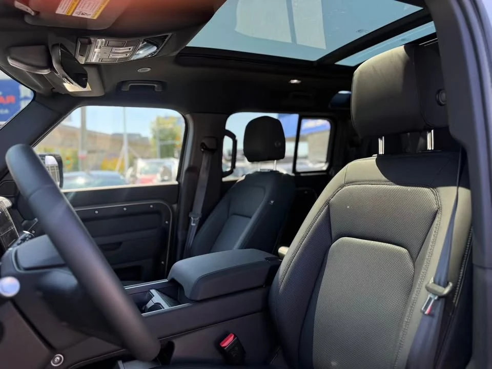 2025 Land Rover Defender L663 - Image 11 of 20
