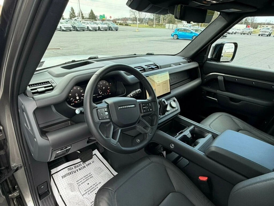 2025 Land Rover Defender L663 - Image 9 of 12