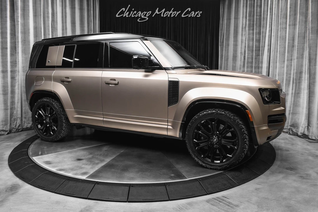 2025 Land Rover Defender L663 - Image 6 of 12