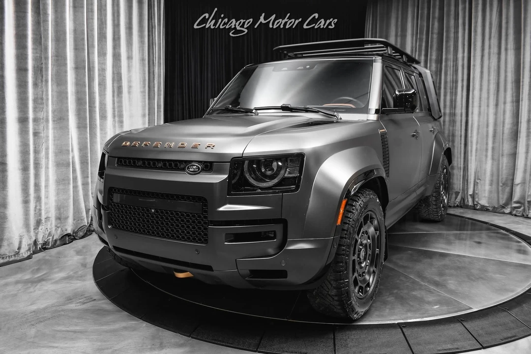 2025 Land Rover Defender Octa - Image 2 of 31