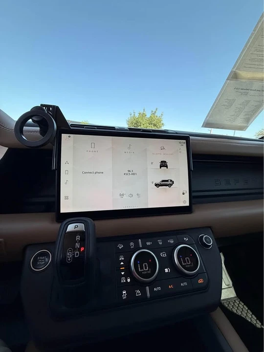 2025 Land Rover Defender L663 - Image 12 of 14