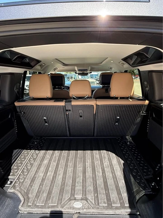 2025 Land Rover Defender L663 - Image 10 of 14