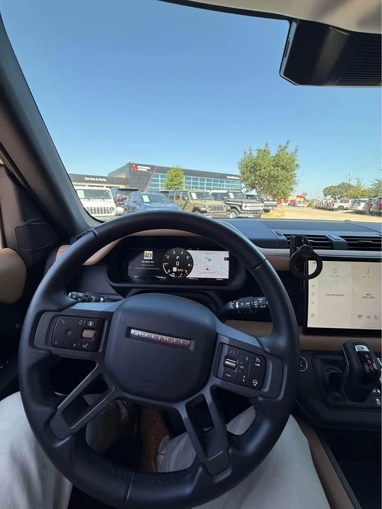 2025 Land Rover Defender L663 - Image 11 of 14