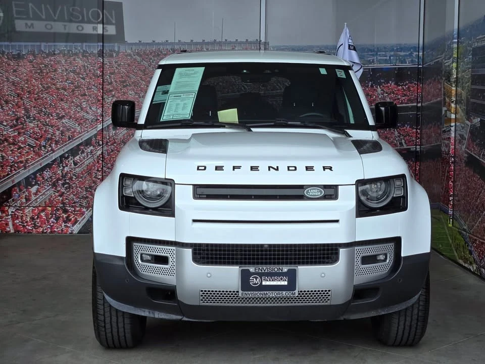 2025 Land Rover Defender L663 - Image 3 of 20