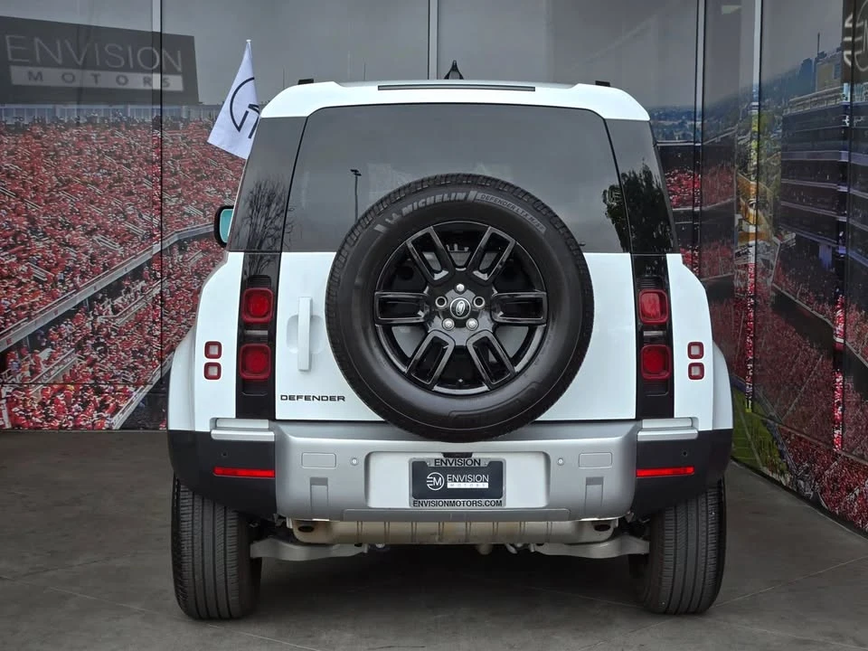 2025 Land Rover Defender L663 - Image 7 of 20