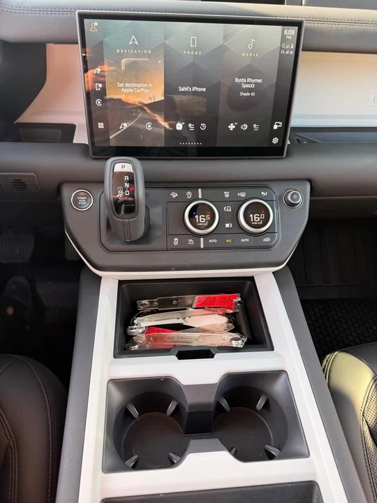 2025 Land Rover Defender L663 - Image 10 of 13