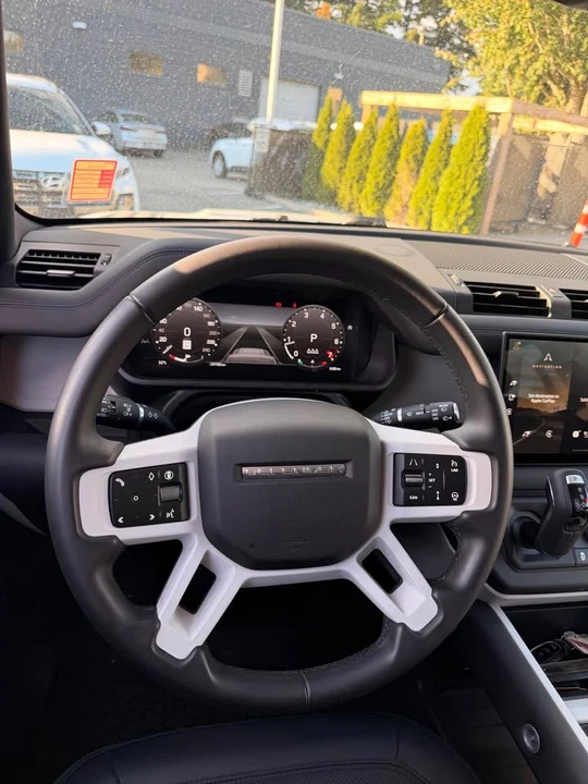 2025 Land Rover Defender L663 - Image 7 of 13