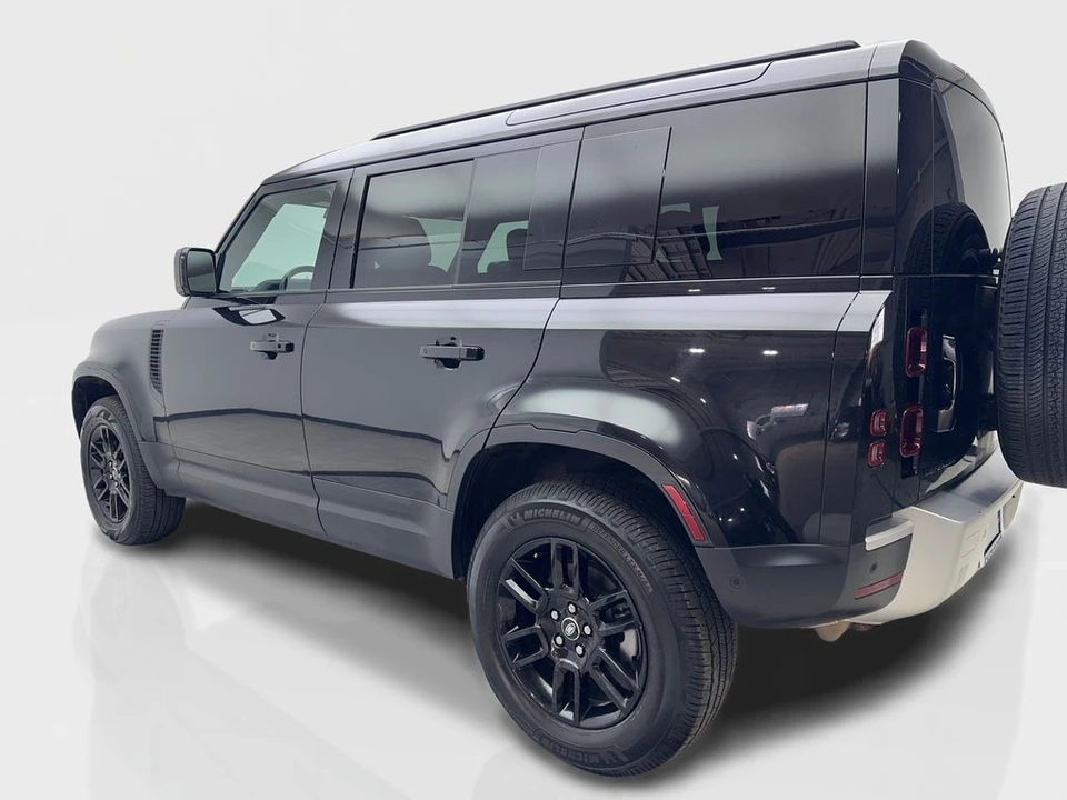 2025 Land Rover Defender L663 - Image 14 of 21