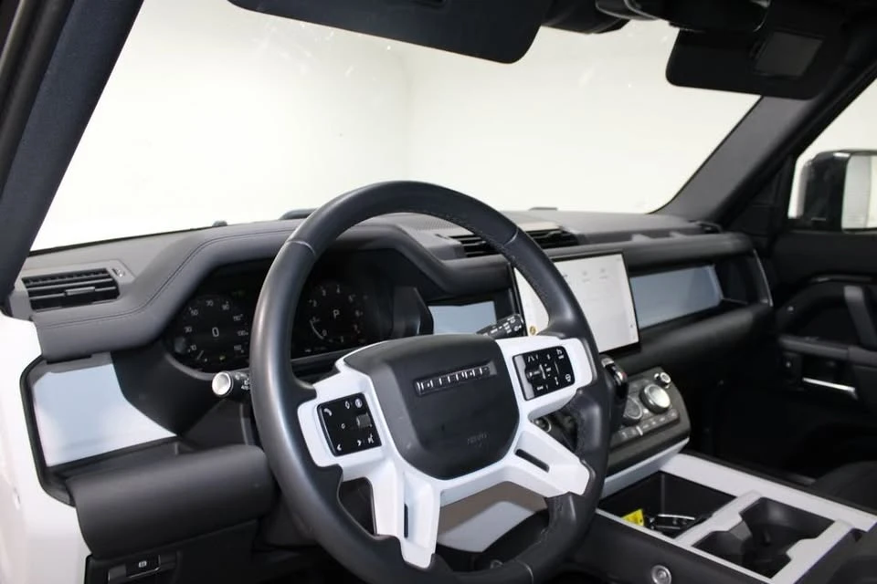 2025 Land Rover Defender L663 - Image 8 of 14