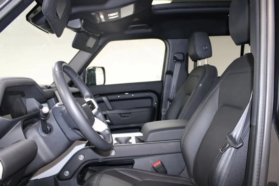2025 Land Rover Defender L663 - Image 7 of 14