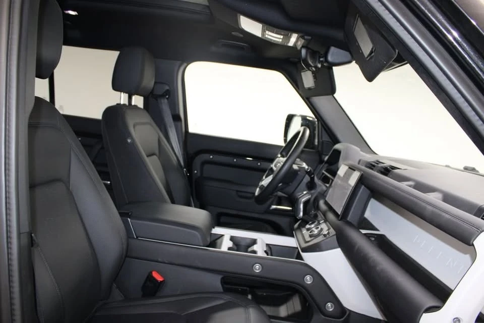 2025 Land Rover Defender L663 - Image 11 of 14