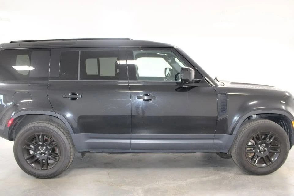 2025 Land Rover Defender L663 - Image 6 of 14