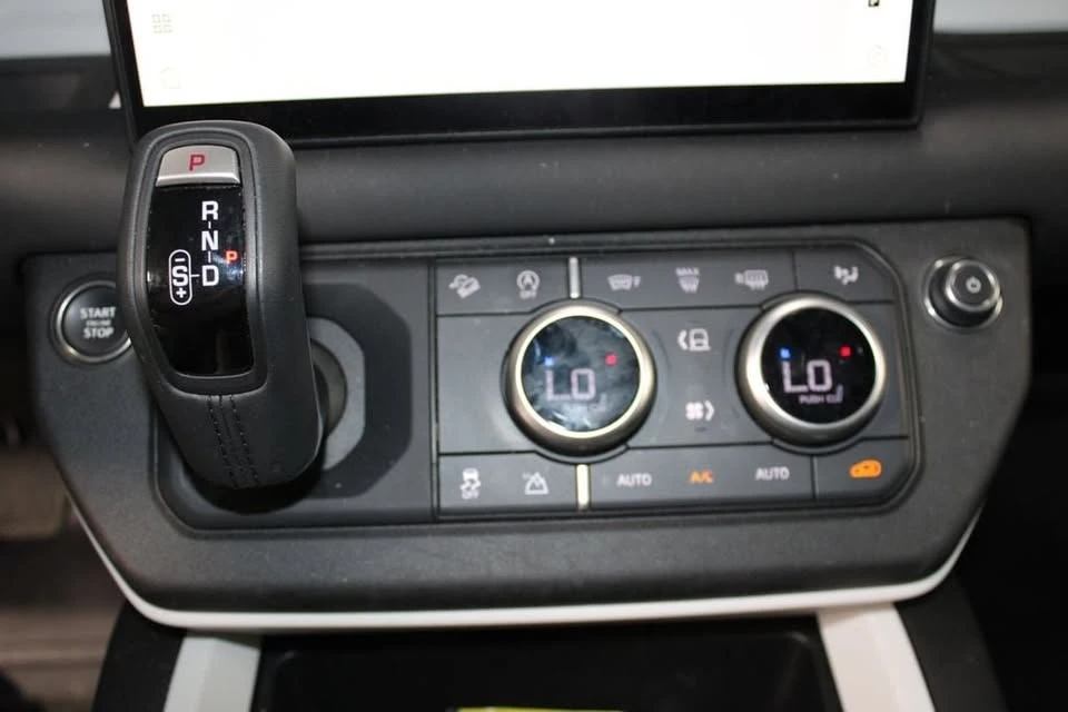 2025 Land Rover Defender L663 - Image 13 of 14