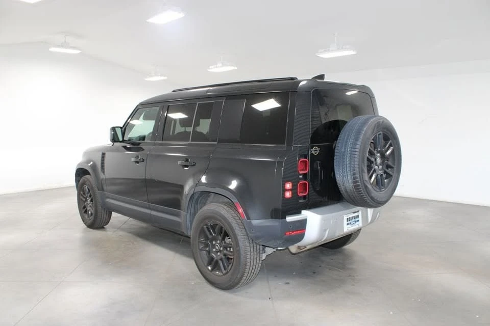2025 Land Rover Defender L663 - Image 3 of 14