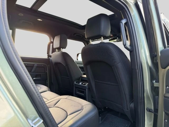 2025 Land Rover Defender L663 - Image 14 of 20