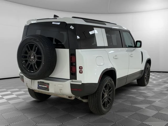 2025 Land Rover Defender L663 - Image 4 of 20
