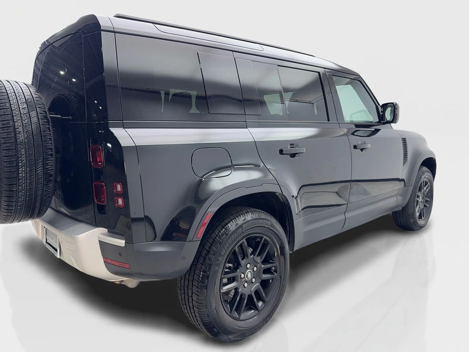 2025 Land Rover Defender L663 - Image 13 of 21