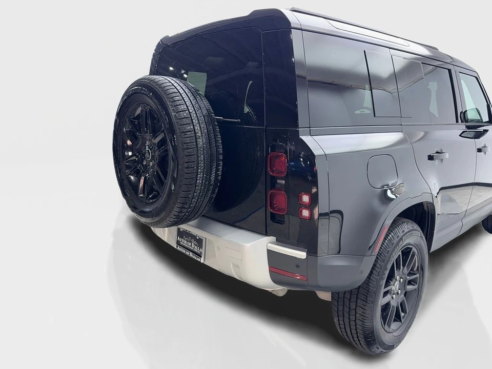 2025 Land Rover Defender L663 - Image 18 of 21