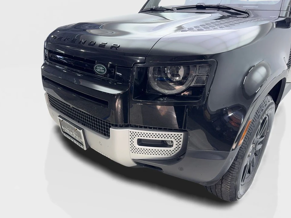 2025 Land Rover Defender L663 - Image 16 of 21