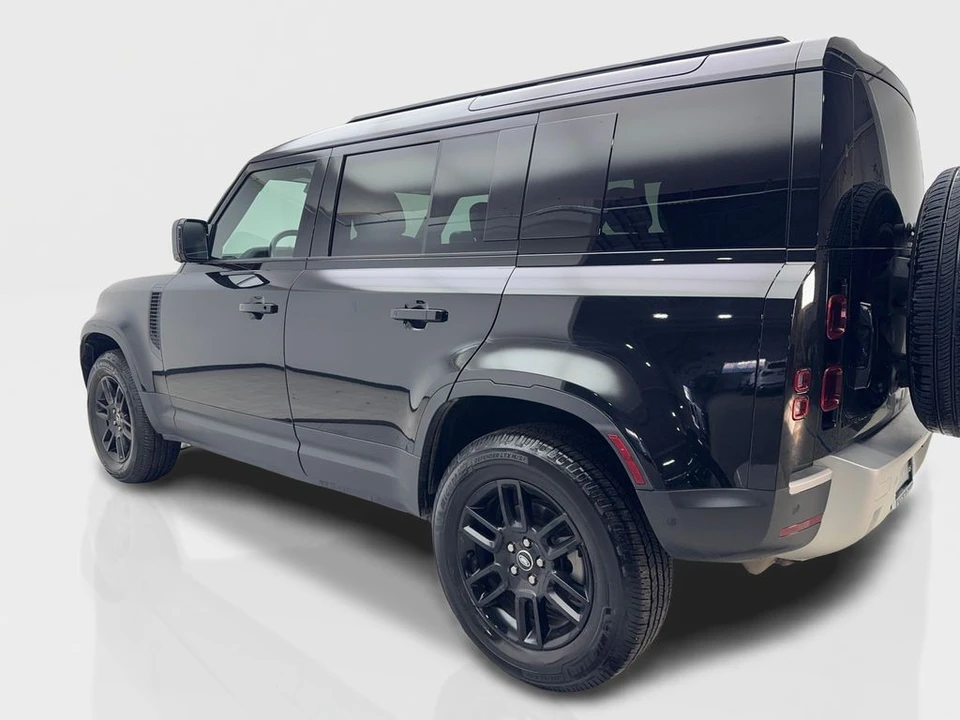 2025 Land Rover Defender L663 - Image 14 of 21