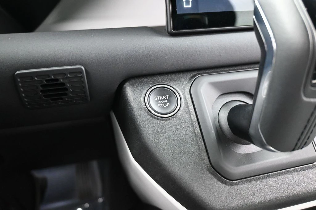2025 Land Rover Defender L663 - Image 31 of 31