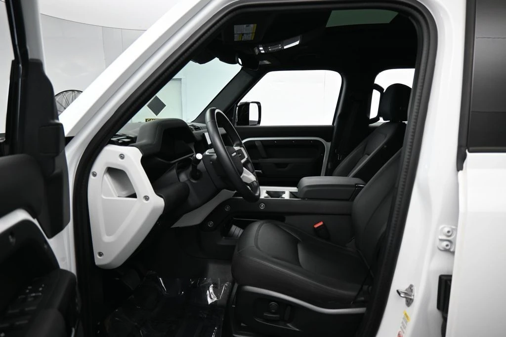 2025 Land Rover Defender L663 - Image 12 of 31