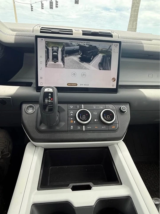 2025 Land Rover Defender L663 - Image 10 of 19