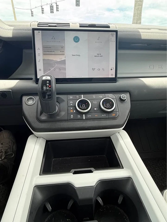 2025 Land Rover Defender L663 - Image 16 of 19