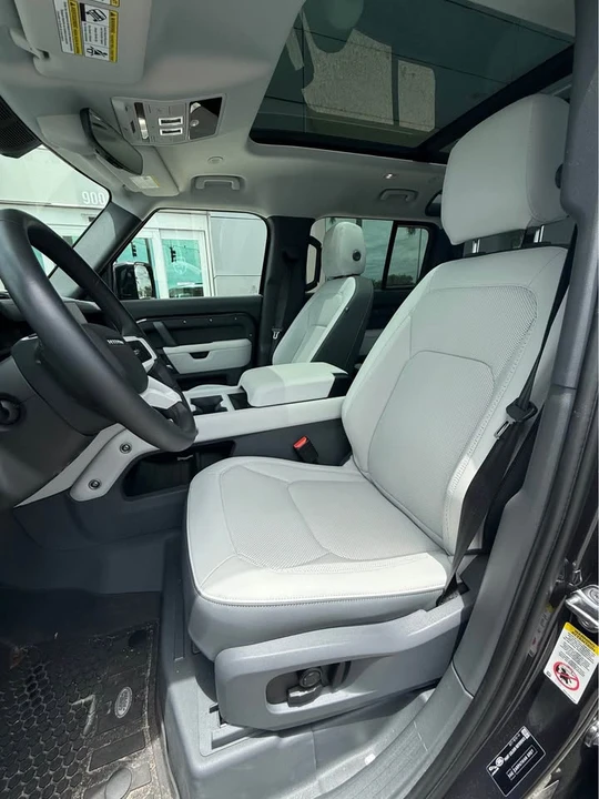 2025 Land Rover Defender L663 - Image 12 of 19